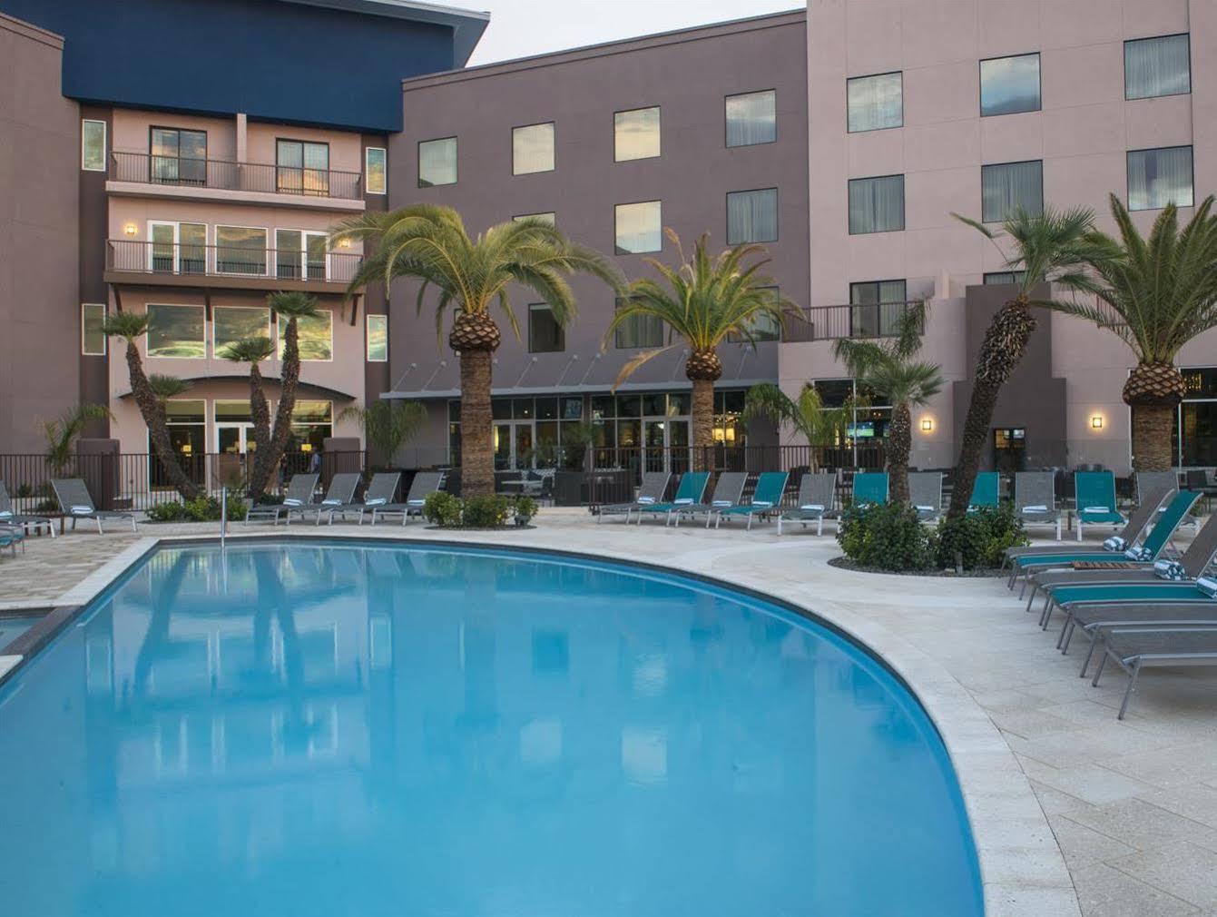 Sheraton Mesa Hotel At Wrigleyville West Extérieur photo